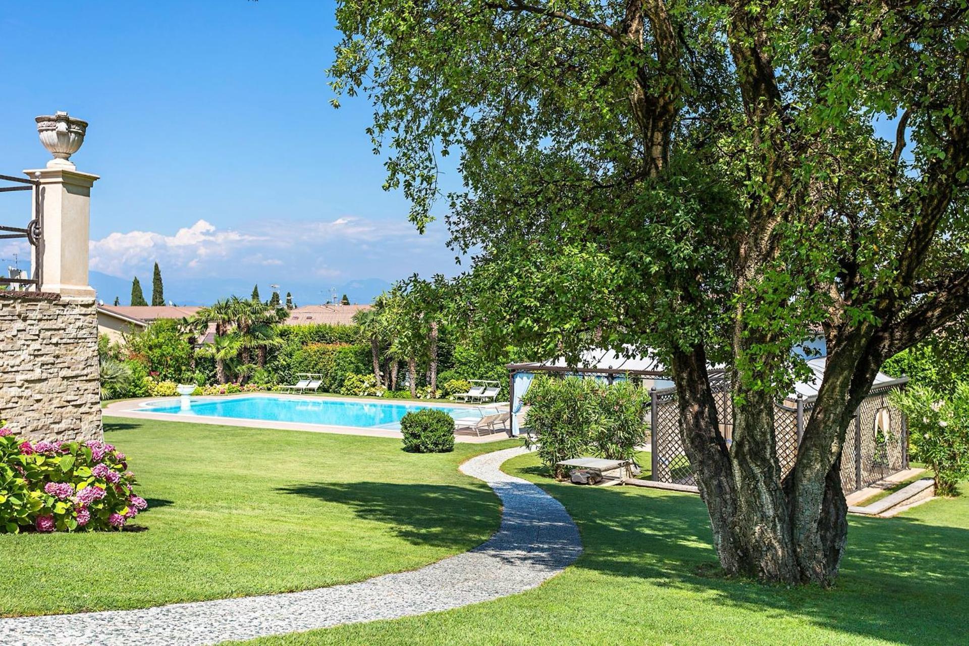 Villa Angela - Italian Homing Desenzano del Garda Exterior foto